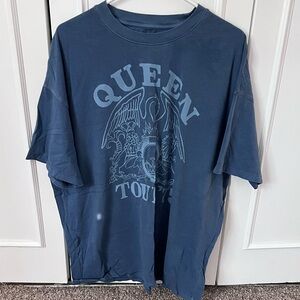 American Eagle Queen Tour ‘75 Band T-shirt